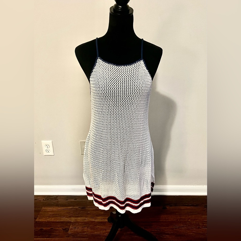 VENUS White Knit Swimsuit Cover Up